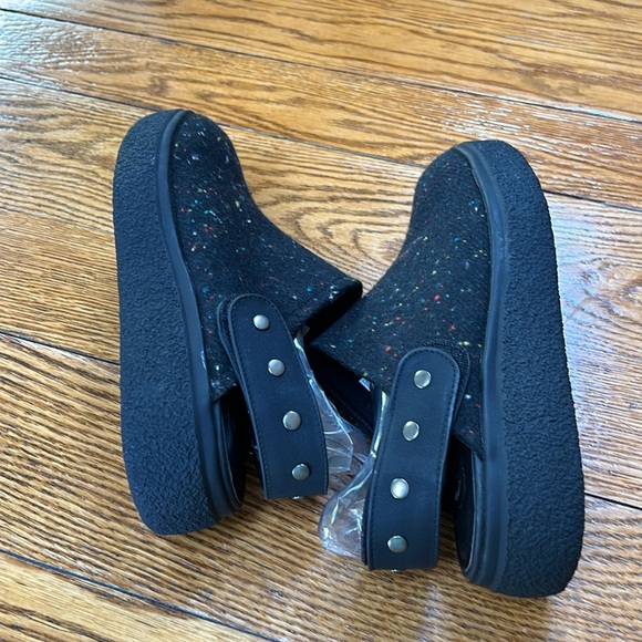 Rocket Dog Adore style felted speckled wool clogs.  Size 9.5. - Picture 8 of 13